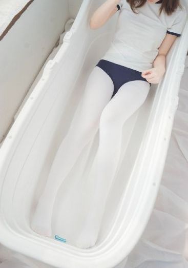 张津瑜6分35秒未删减版_720在线手机播放
