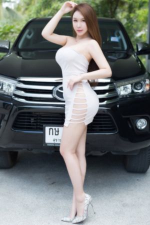 丰满的女友2_快播高清无删减WWW