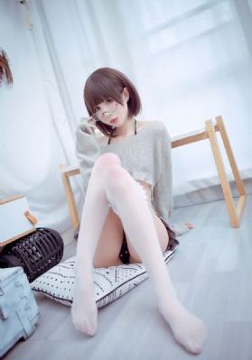 美女100%露胸视频_迅雷极速版下载