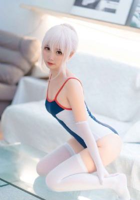 年轻的妻子中文版_720完整版观看